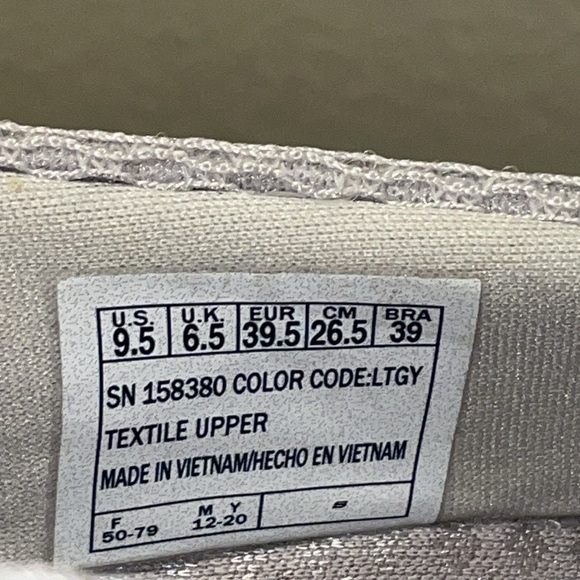 SKECHERS - WOMENS RELAXED FIT: REGGAE FEST - WILLOWS SLIP-ON SHOES.  SIZE. 9.5 - Picture 7 of 11